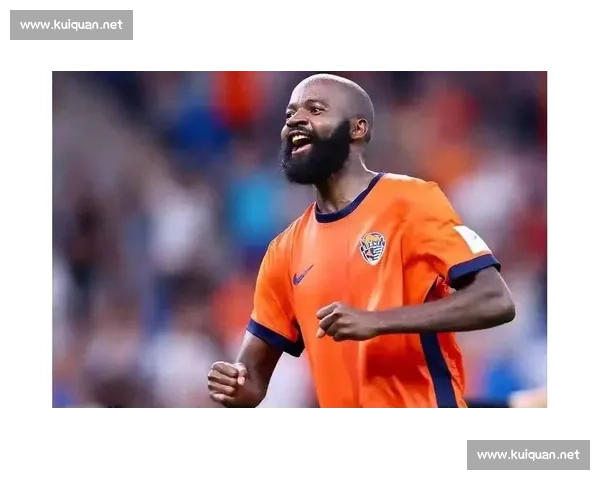 海牛中场核心萨里奇伤愈归队 恢复合练剑指保级关键战